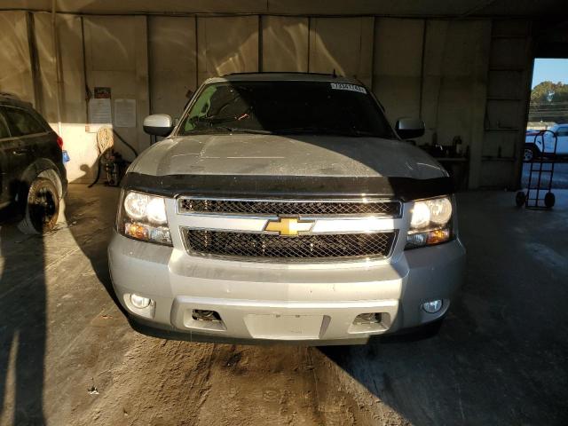 Photo 4 VIN: 1GNSKBE09CR327012 - CHEVROLET TAHOE 