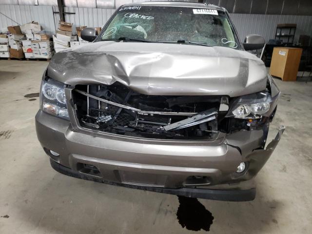 Photo 8 VIN: 1GNSKBE09DR138071 - CHEVROLET TAHOE K150 