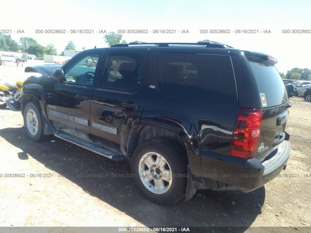 Photo 2 VIN: 1GNSKBE09DR222987 - CHEVROLET TAHOE 