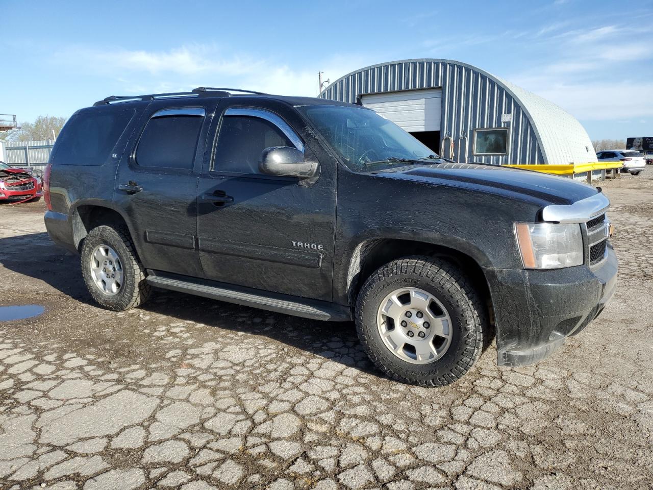 Photo 3 VIN: 1GNSKBE09ER205429 - CHEVROLET TAHOE 