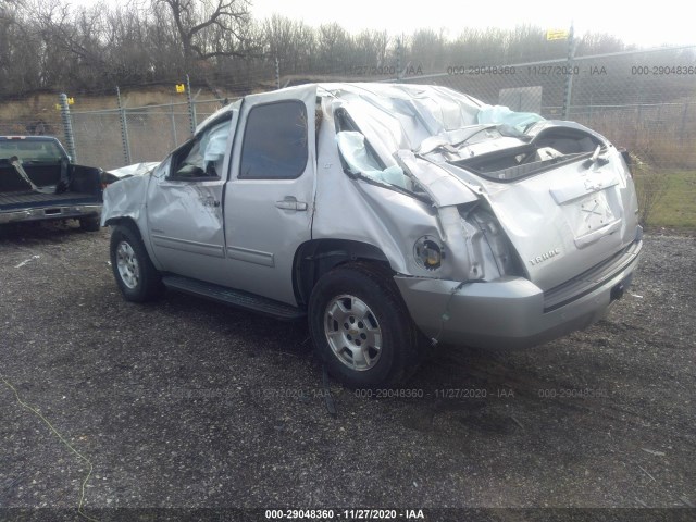 Photo 2 VIN: 1GNSKBE0XBR133670 - CHEVROLET TAHOE 