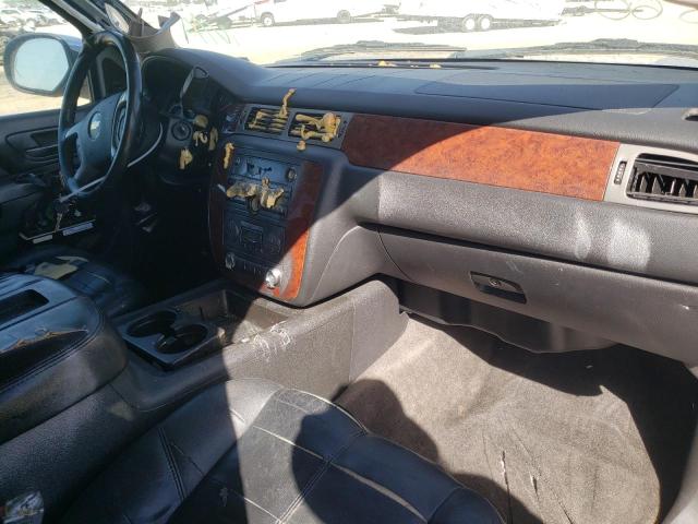 Photo 8 VIN: 1GNSKBE0XBR287571 - CHEVROLET TAHOE K150 