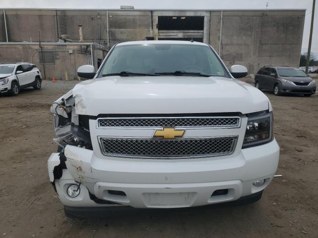 Photo 4 VIN: 1GNSKBE0XCR260212 - CHEVROLET TAHOE 