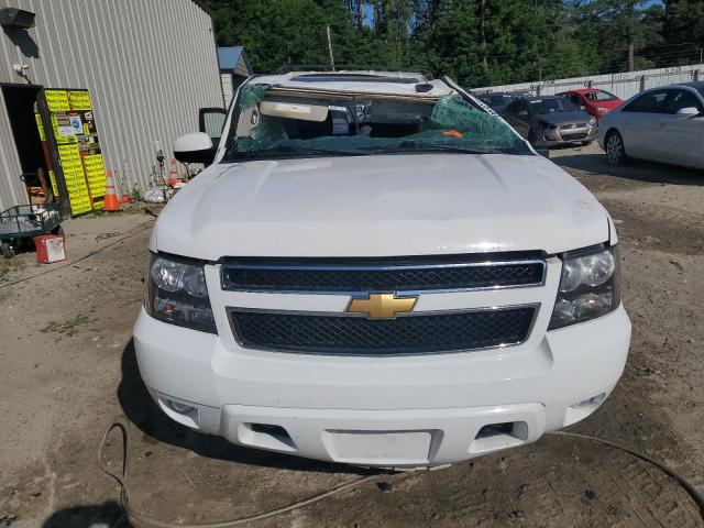 Photo 4 VIN: 1GNSKBE0XDR243895 - CHEVROLET TAHOE 