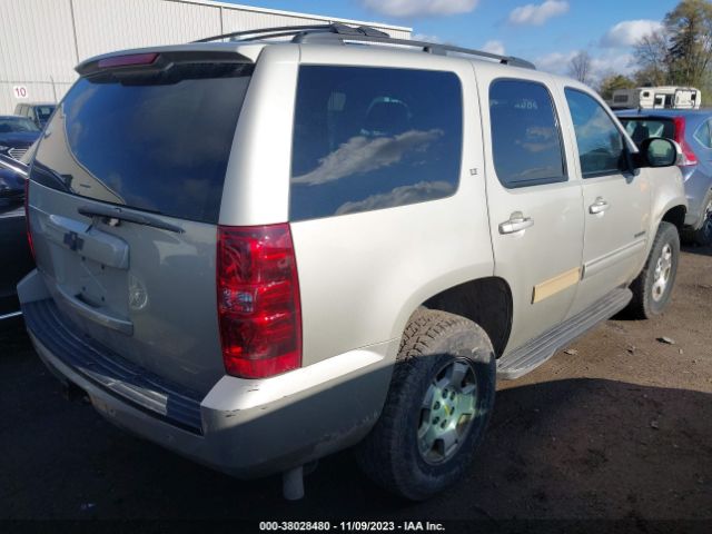 Photo 3 VIN: 1GNSKBE0XDR317297 - CHEVROLET TAHOE 