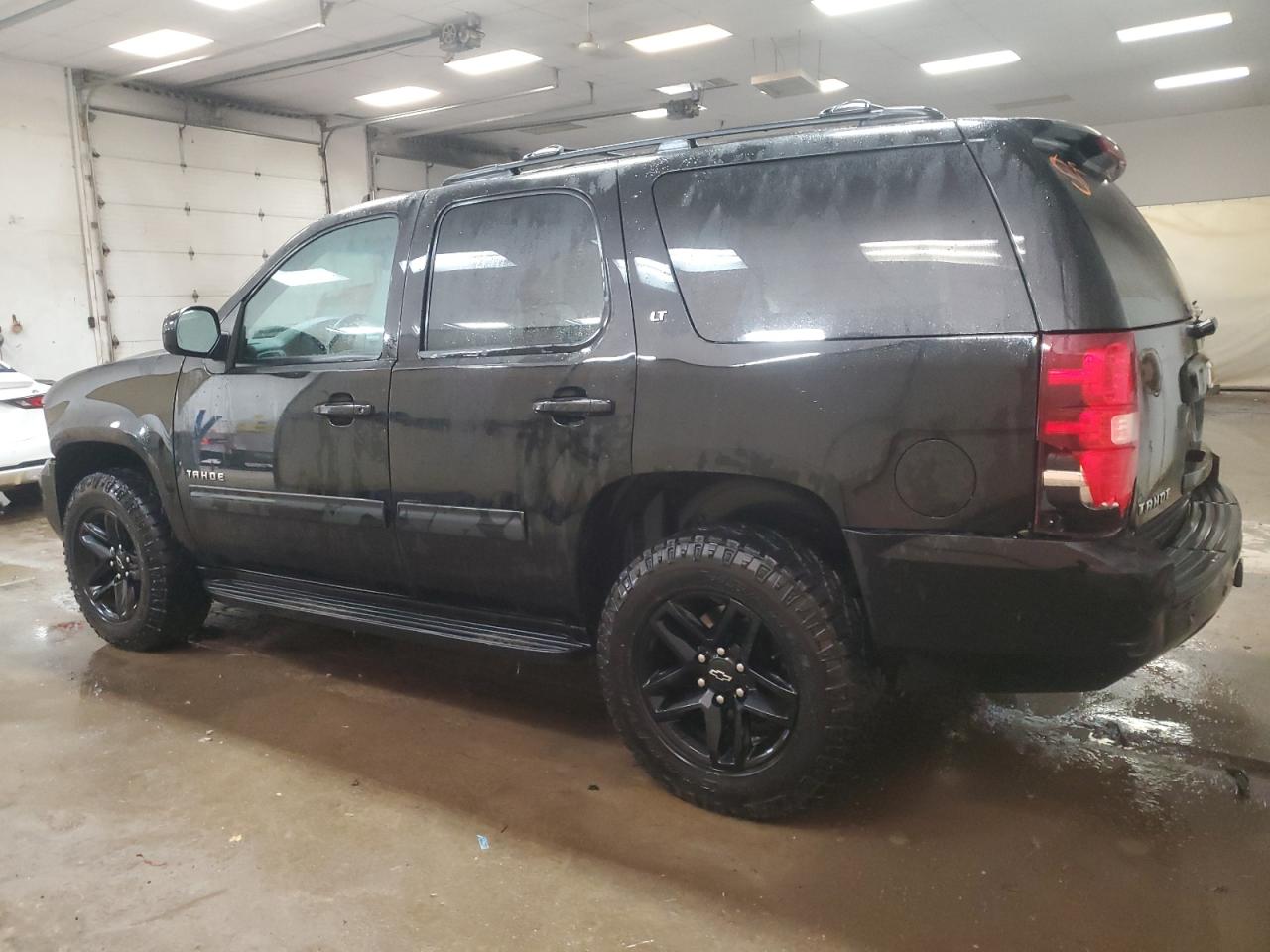 Photo 1 VIN: 1GNSKBE0XDR355614 - CHEVROLET TAHOE 