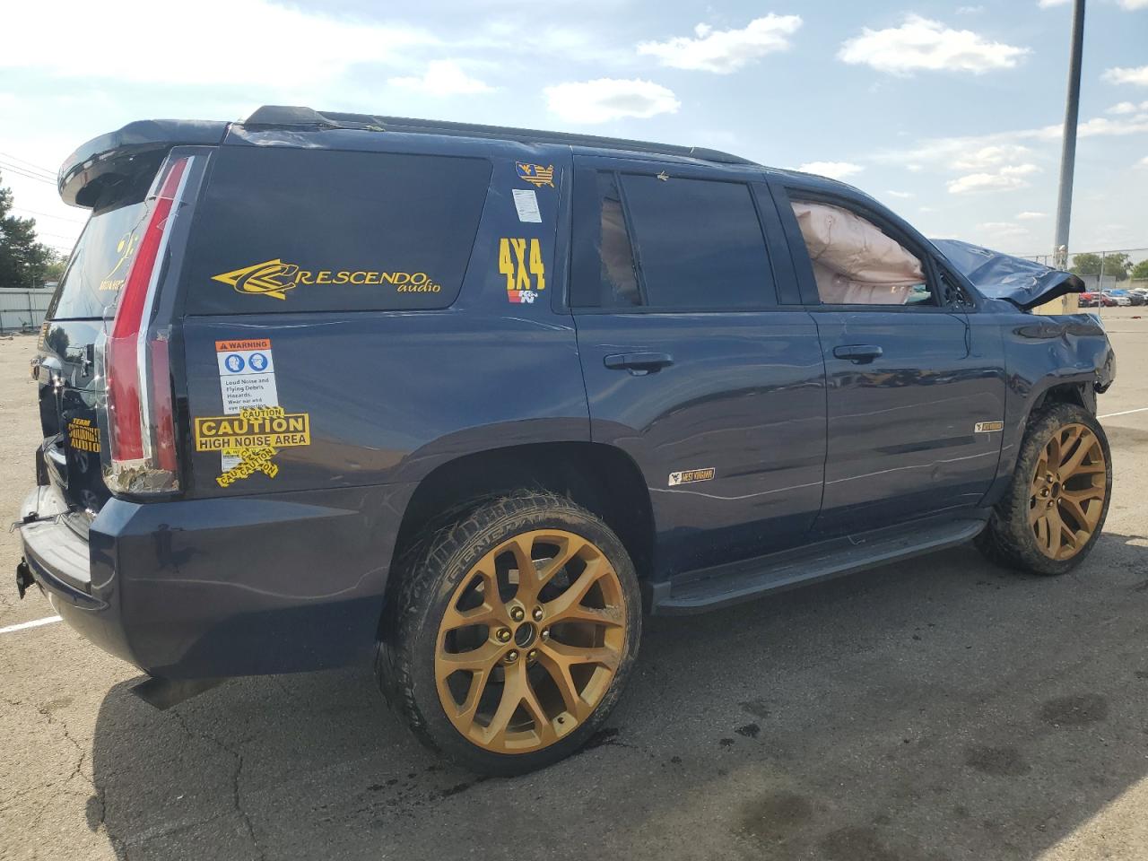 Photo 2 VIN: 1GNSKBKC0HR137797 - CHEVROLET TAHOE 