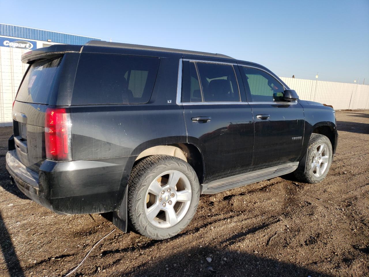 Photo 2 VIN: 1GNSKBKC1FR504512 - CHEVROLET TAHOE 