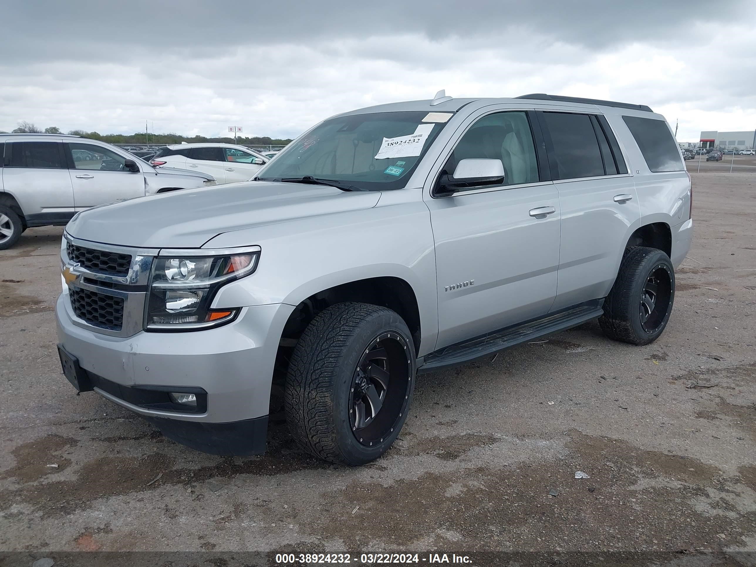 Photo 1 VIN: 1GNSKBKC1GR290381 - CHEVROLET TAHOE 