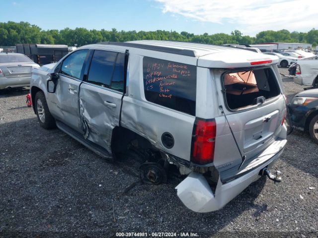 Photo 2 VIN: 1GNSKBKC1JR359870 - CHEVROLET TAHOE 