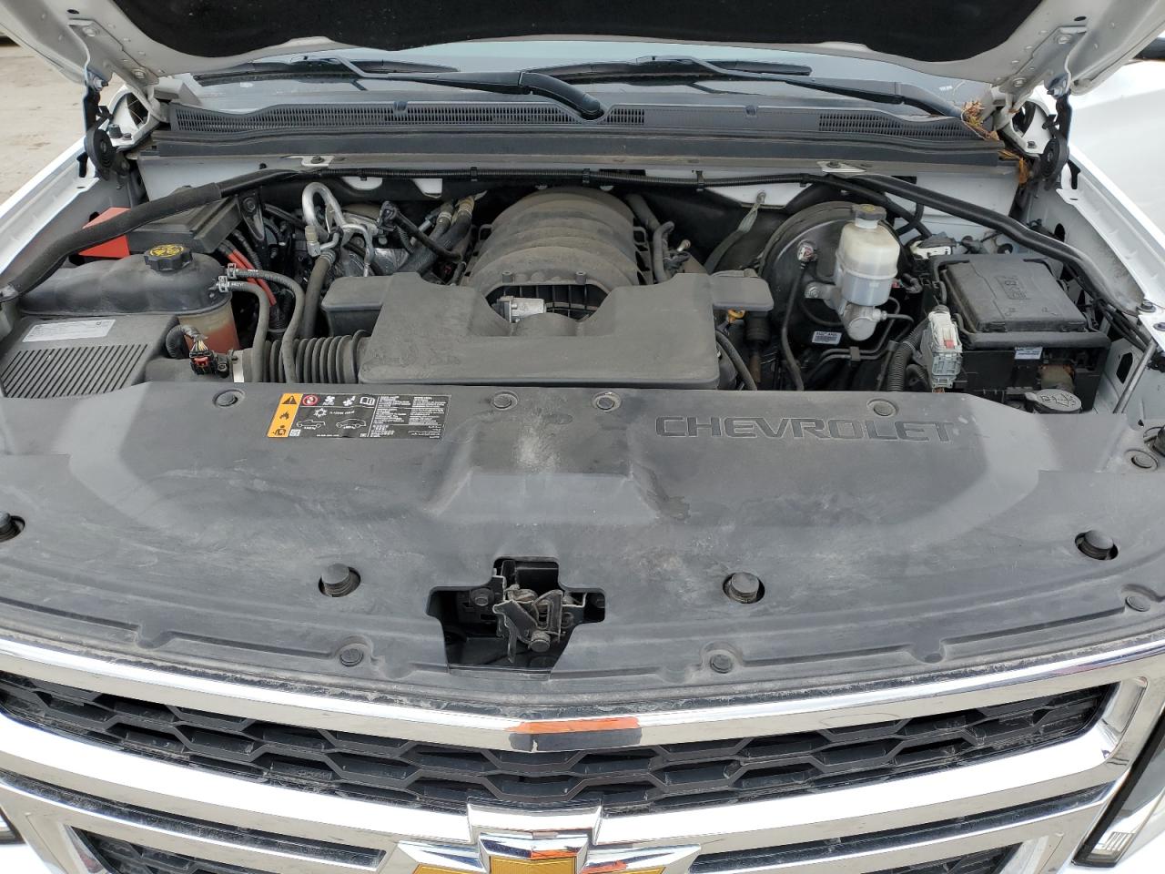 Photo 11 VIN: 1GNSKBKC1JR371274 - CHEVROLET TAHOE 