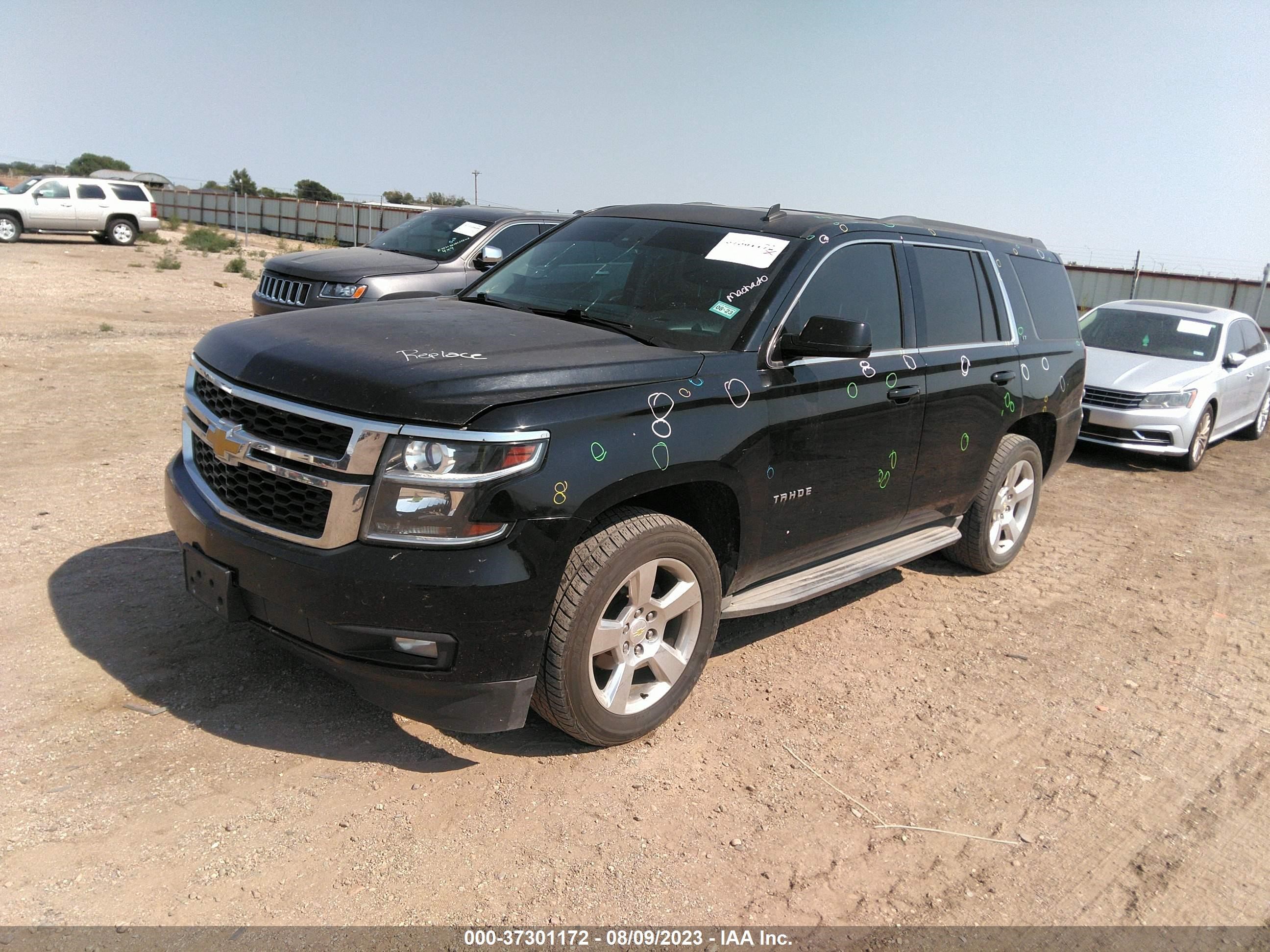 Photo 1 VIN: 1GNSKBKC2FR211301 - CHEVROLET TAHOE 