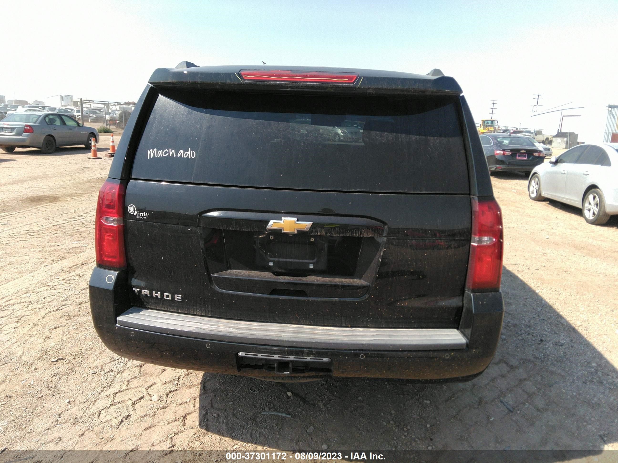 Photo 15 VIN: 1GNSKBKC2FR211301 - CHEVROLET TAHOE 