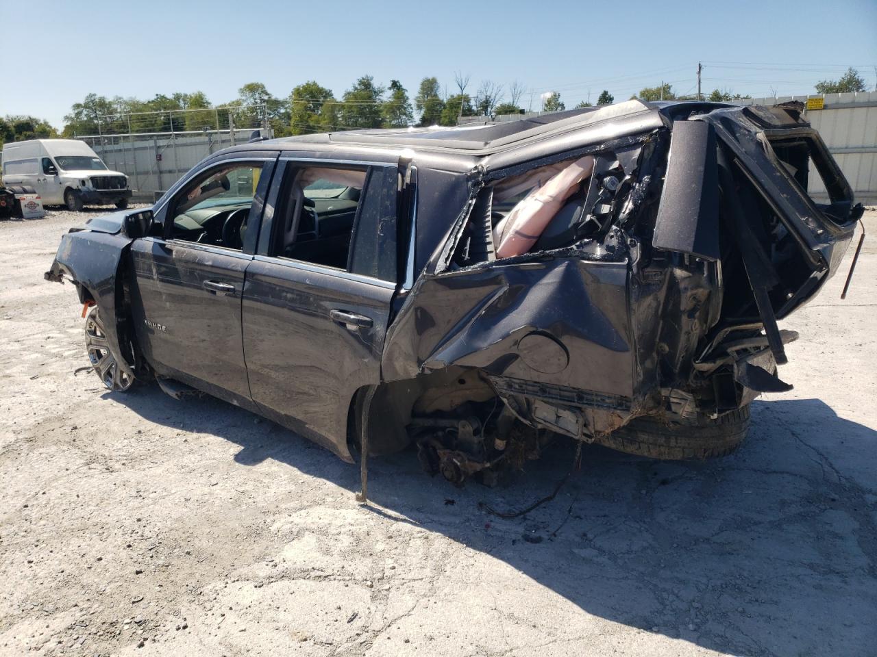 Photo 1 VIN: 1GNSKBKC2HR135629 - CHEVROLET TAHOE 