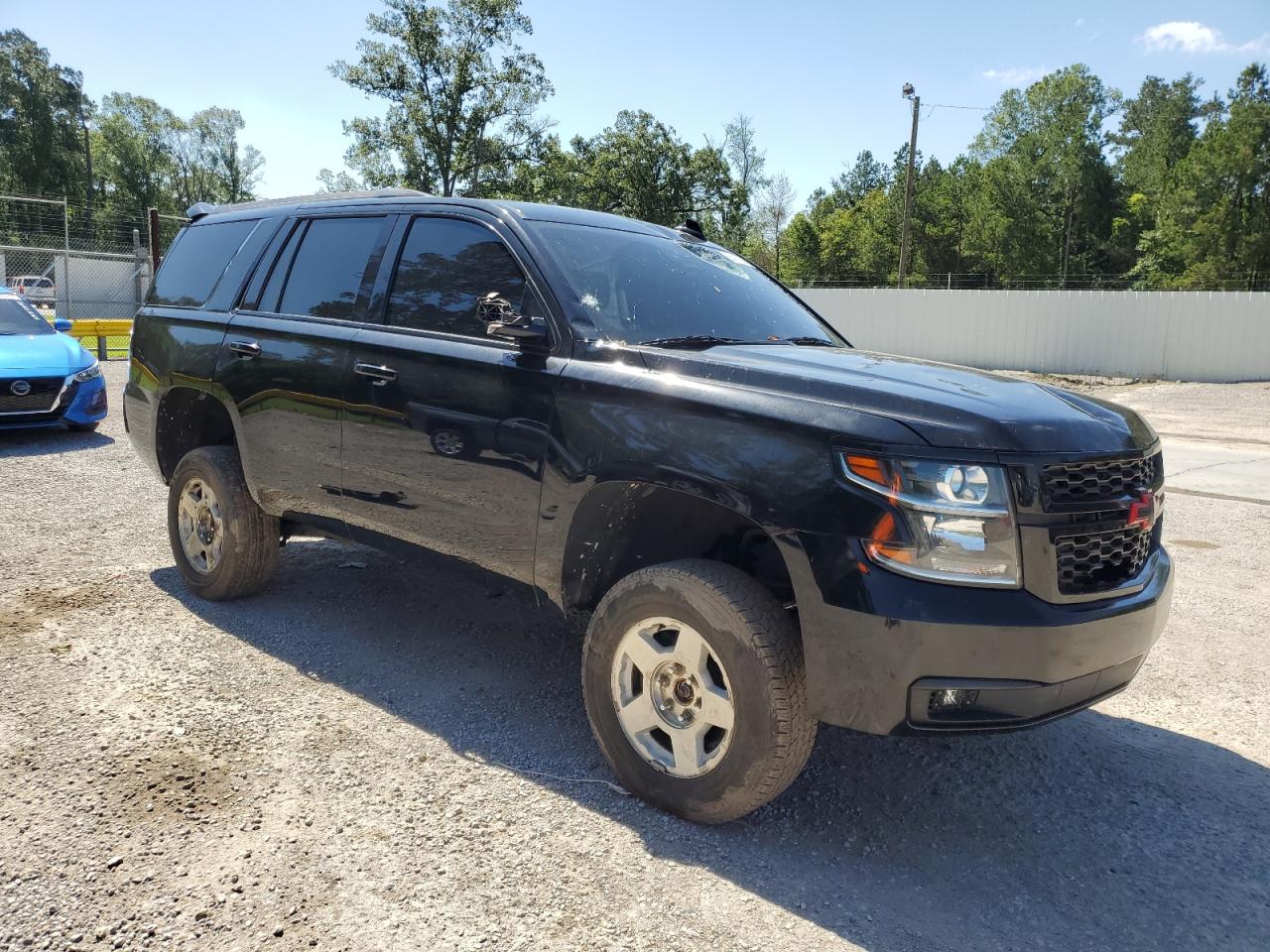 Photo 3 VIN: 1GNSKBKC2LR125482 - CHEVROLET TAHOE 