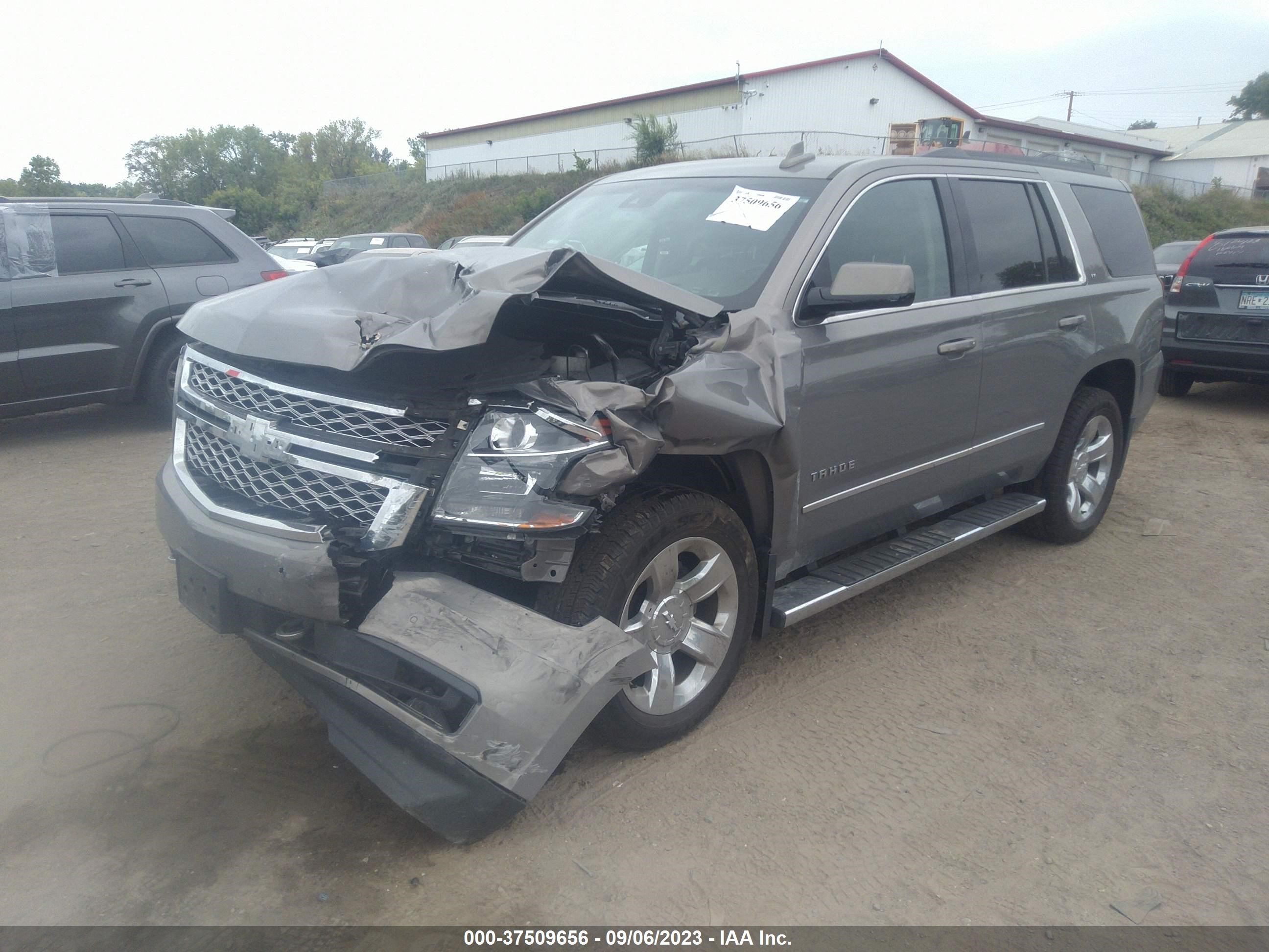 Photo 5 VIN: 1GNSKBKC3HR157476 - CHEVROLET TAHOE 