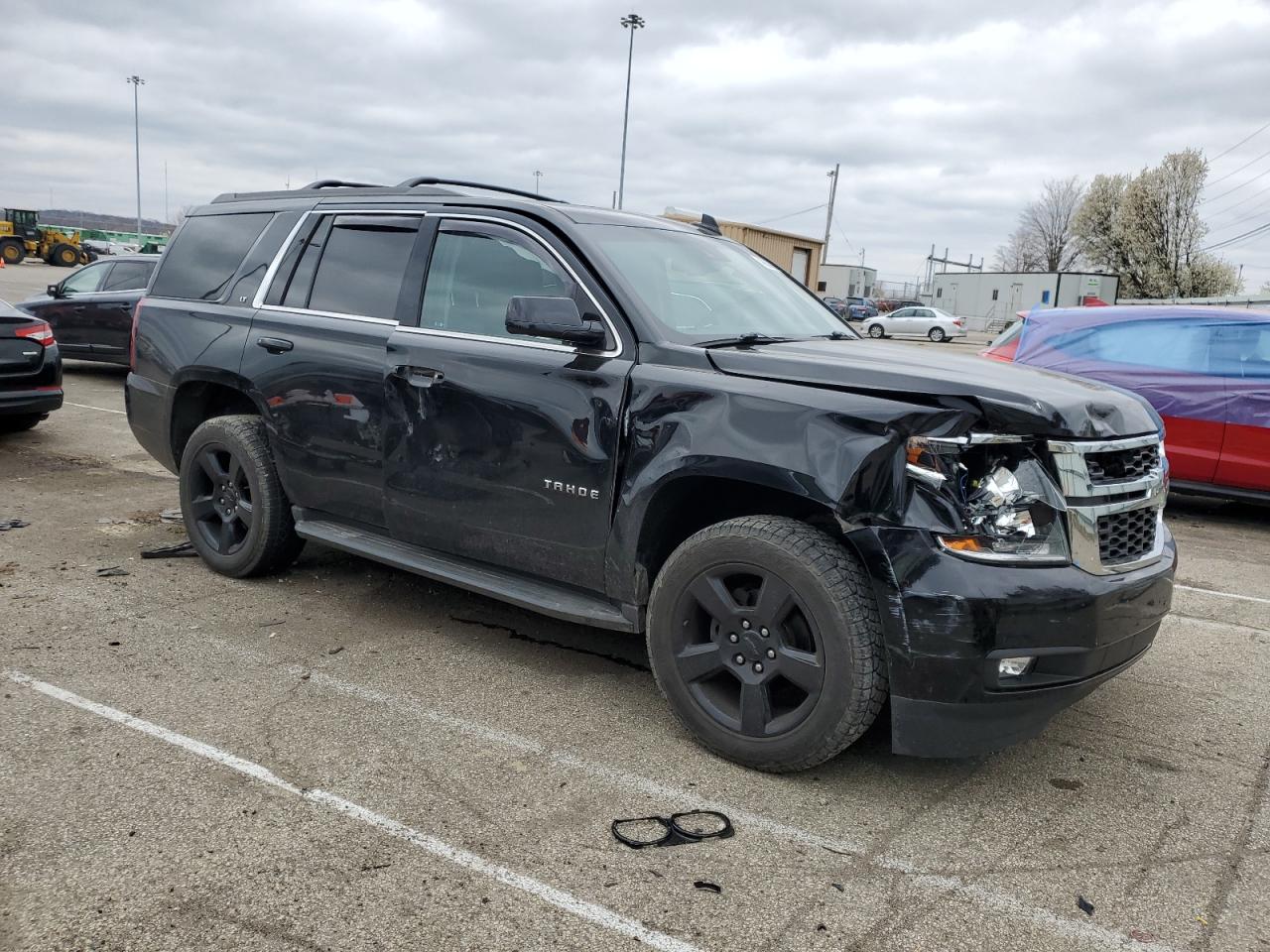 Photo 3 VIN: 1GNSKBKC3HR207017 - CHEVROLET TAHOE 