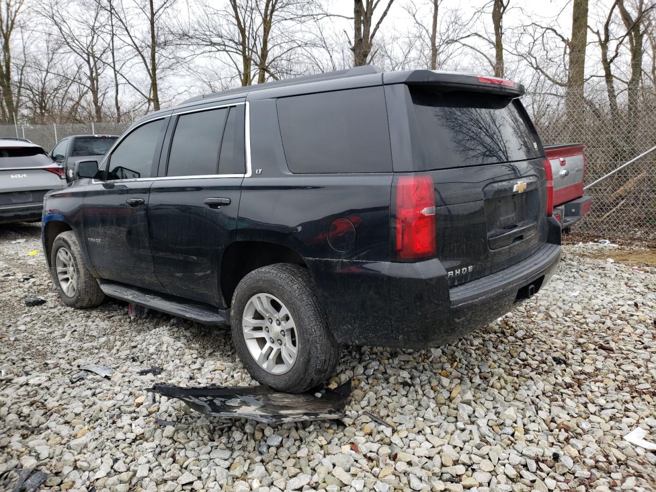 Photo 1 VIN: 1GNSKBKC3JR401102 - CHEVROLET TAHOE 