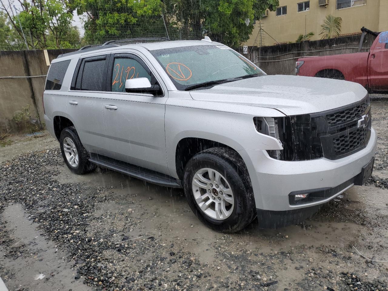 Photo 4 VIN: 1GNSKBKC3LR135650 - CHEVROLET TAHOE 