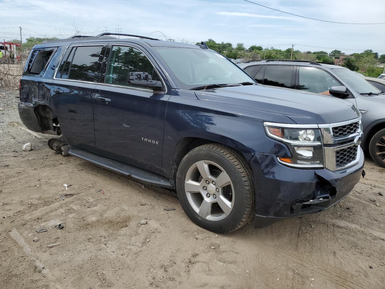 Photo 3 VIN: 1GNSKBKC3LR173380 - CHEVROLET TAHOE 