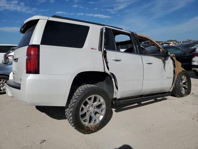 Photo 2 VIN: 1GNSKBKC4JR173546 - CHEVROLET TAHOE 