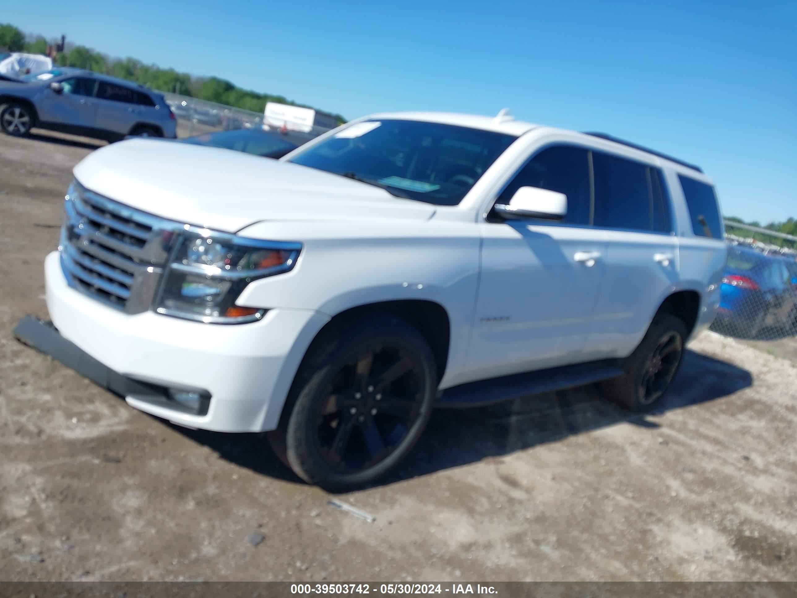 Photo 1 VIN: 1GNSKBKC5GR454053 - CHEVROLET TAHOE 