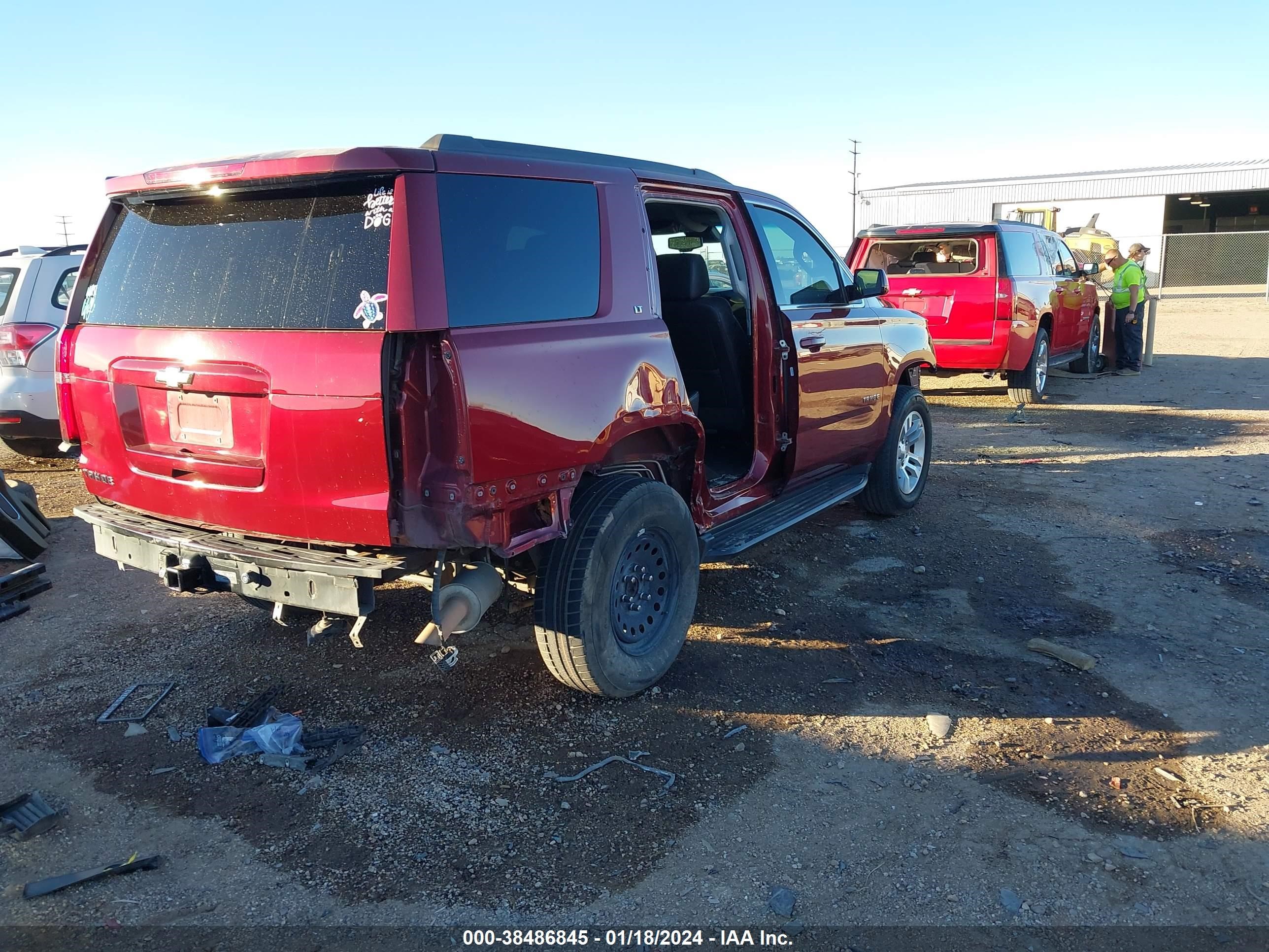 Photo 3 VIN: 1GNSKBKC5HR182766 - CHEVROLET TAHOE 