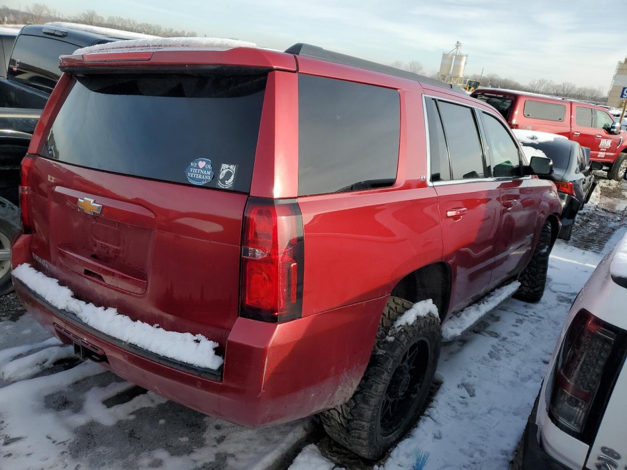 Photo 2 VIN: 1GNSKBKC6FR586690 - CHEVROLET TAHOE 