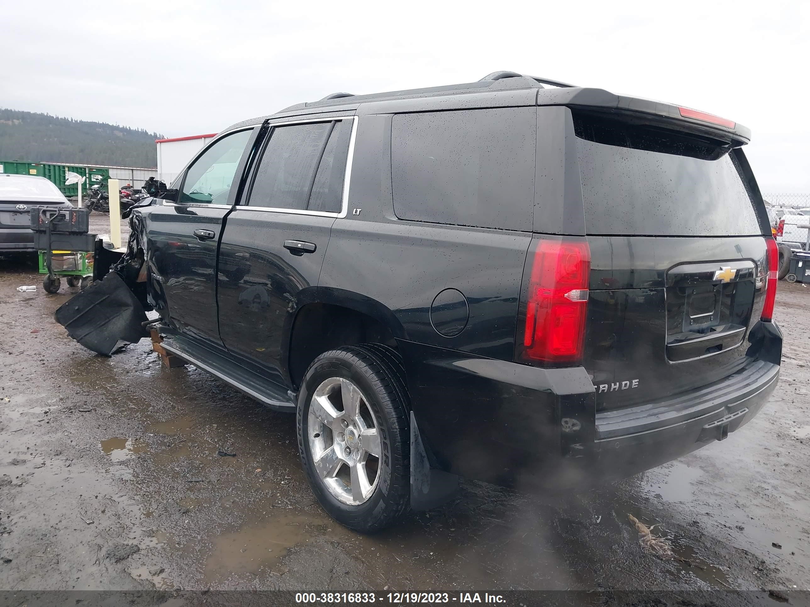 Photo 2 VIN: 1GNSKBKC6FR622085 - CHEVROLET TAHOE 