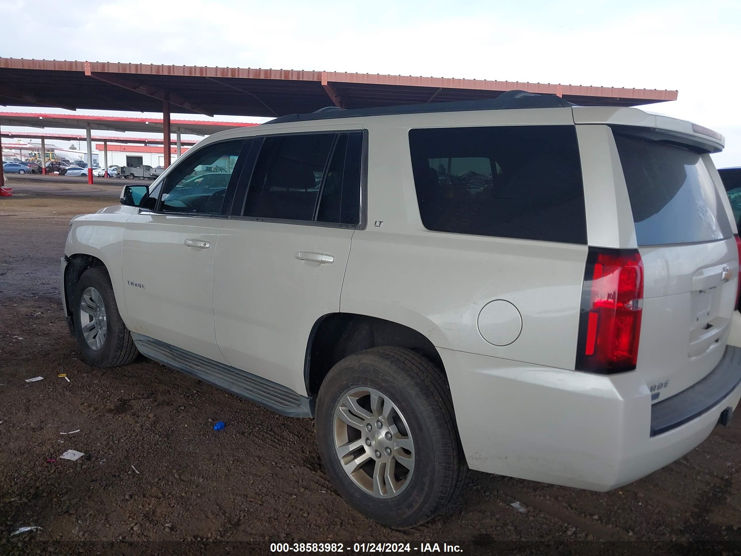 Photo 13 VIN: 1GNSKBKC8FR109873 - CHEVROLET TAHOE 