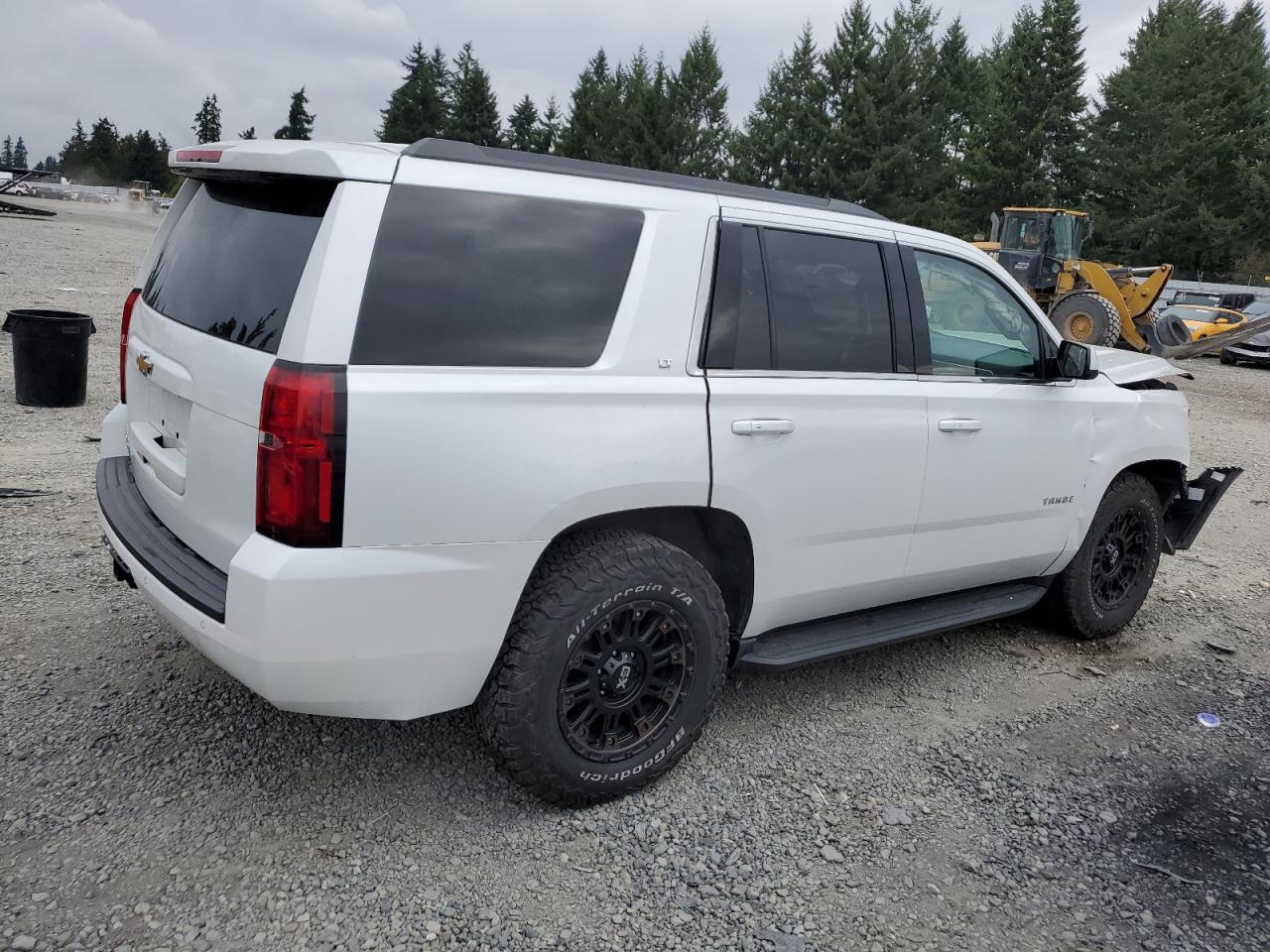 Photo 2 VIN: 1GNSKBKC8GR444326 - CHEVROLET TAHOE 