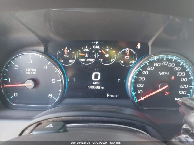 Photo 6 VIN: 1GNSKBKC8HR346804 - CHEVROLET TAHOE 