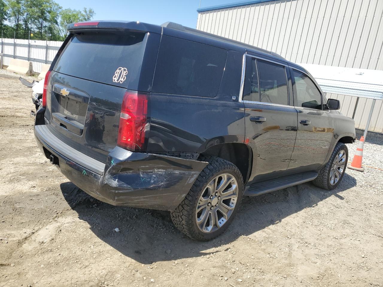 Photo 2 VIN: 1GNSKBKC8KR116963 - CHEVROLET TAHOE 