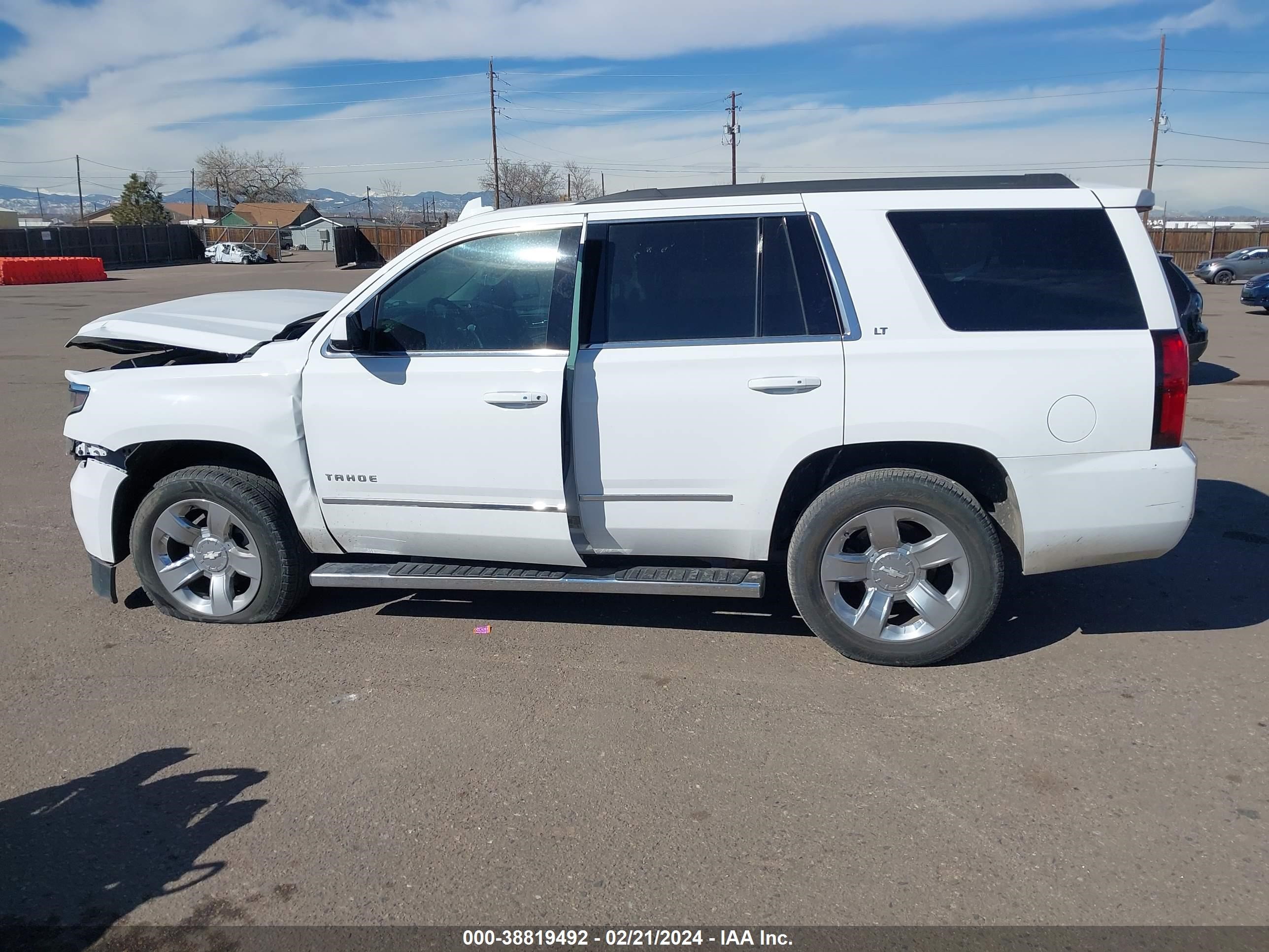 Photo 13 VIN: 1GNSKBKC8KR306651 - CHEVROLET TAHOE 