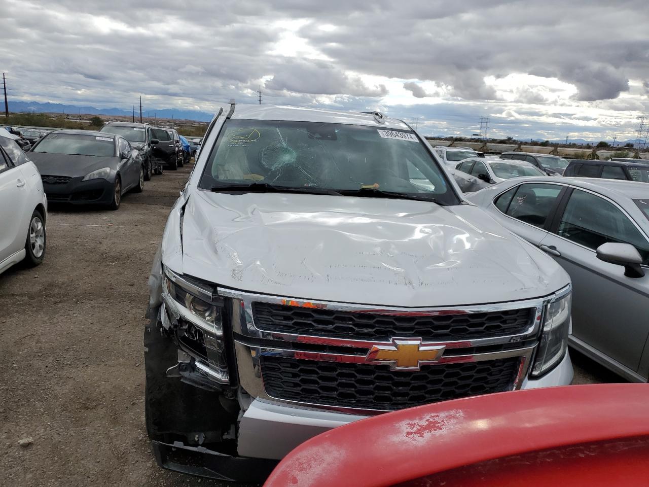 Photo 4 VIN: 1GNSKBKC8LR110825 - CHEVROLET TAHOE 