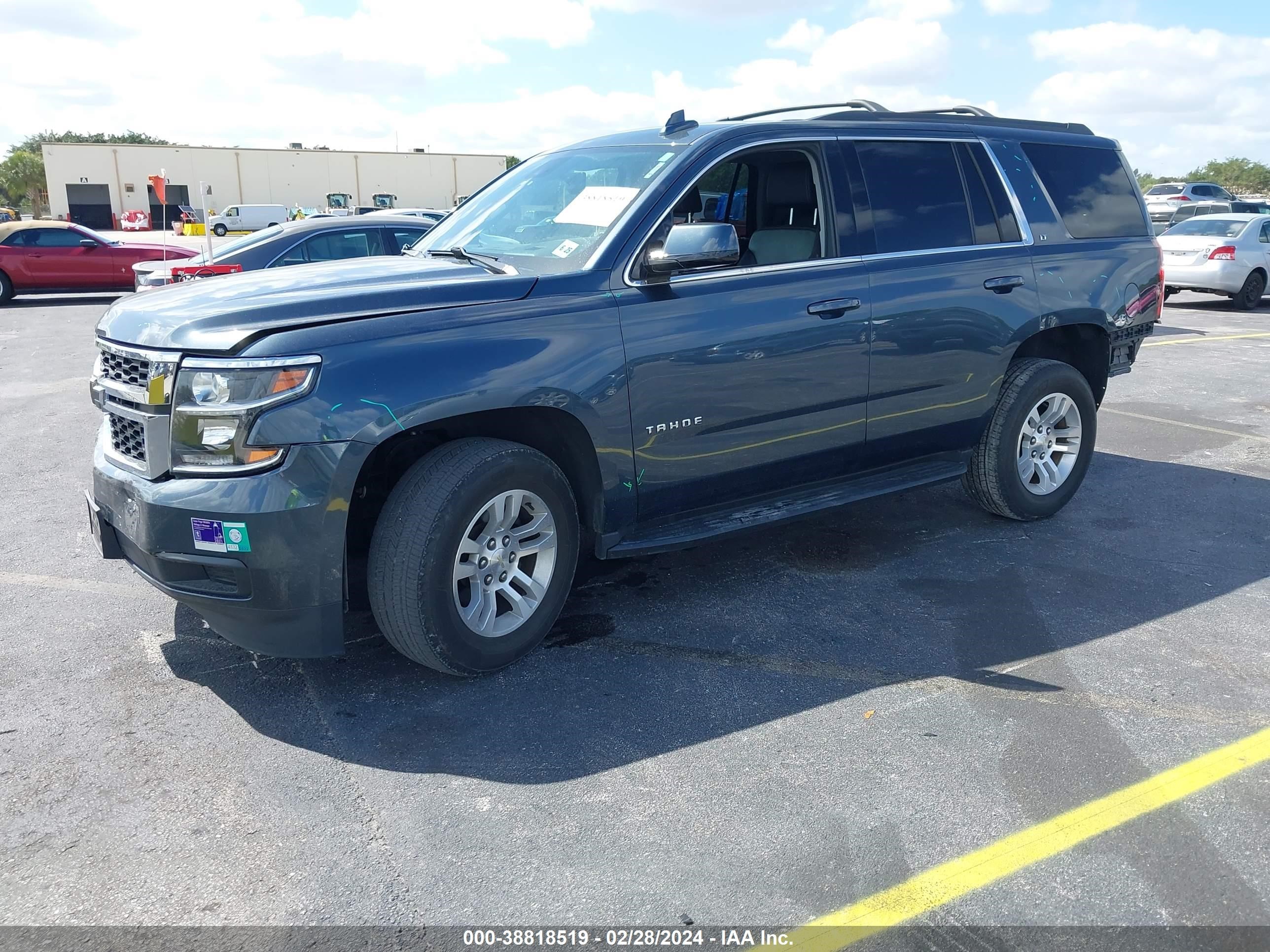 Photo 1 VIN: 1GNSKBKC8LR305291 - CHEVROLET TAHOE 