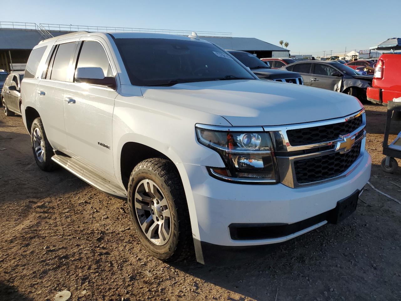 Photo 3 VIN: 1GNSKBKC9GR245673 - CHEVROLET TAHOE 