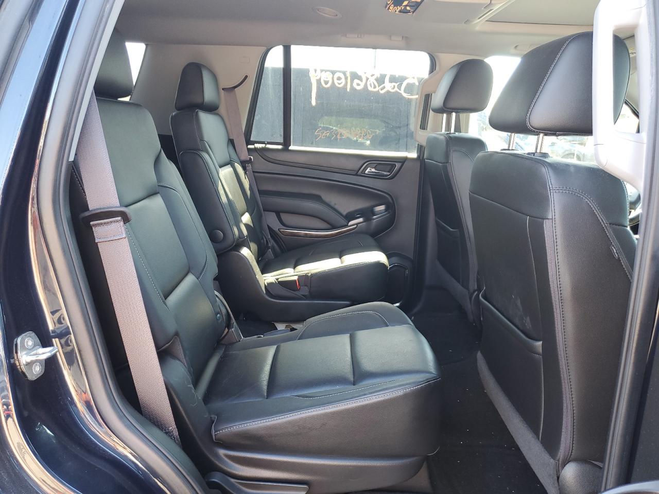 Photo 10 VIN: 1GNSKBKC9GR298518 - CHEVROLET TAHOE 