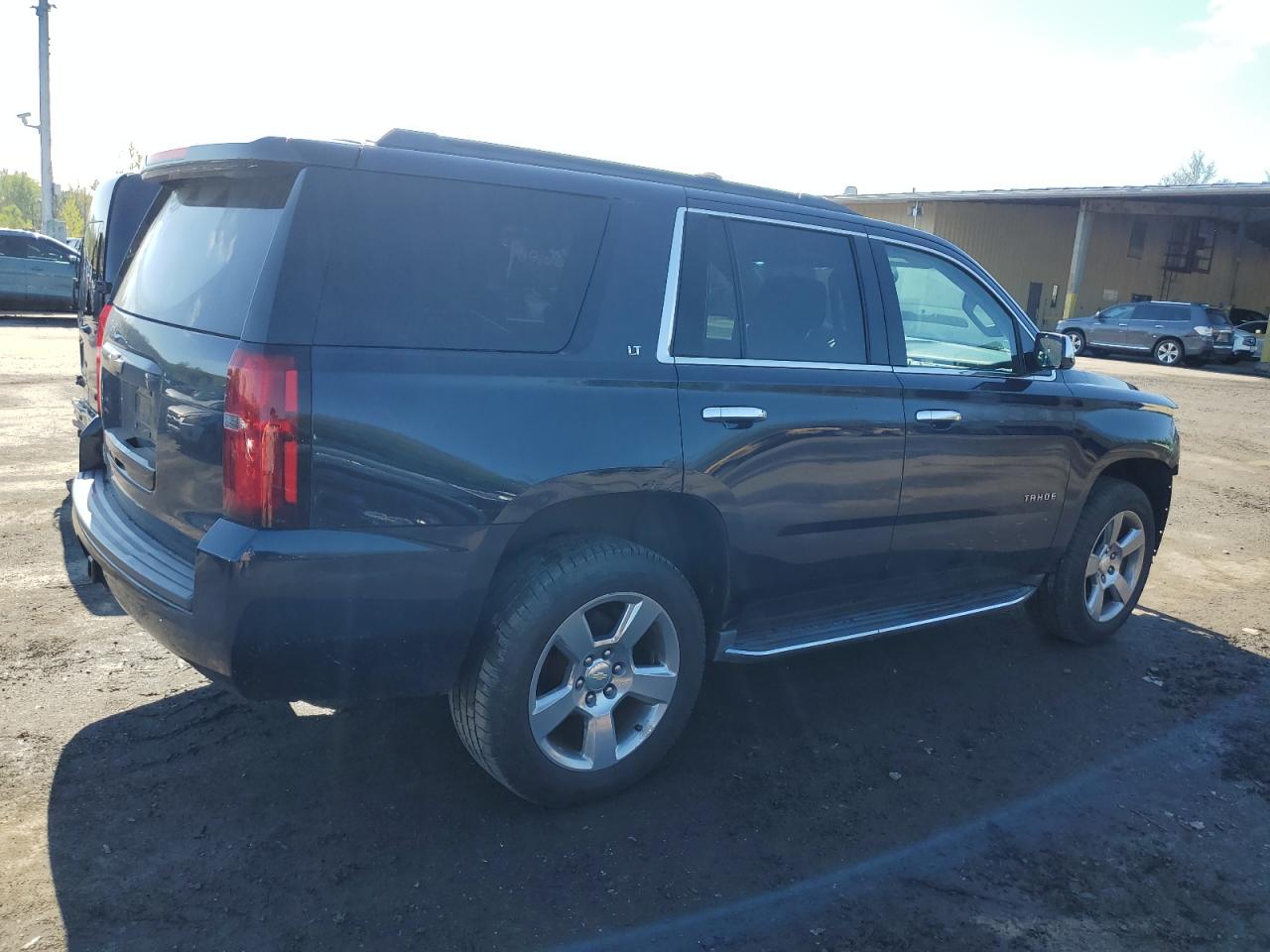 Photo 2 VIN: 1GNSKBKC9GR298518 - CHEVROLET TAHOE 