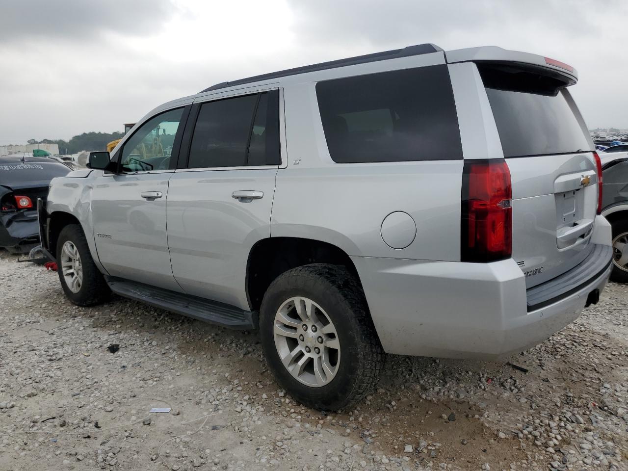 Photo 1 VIN: 1GNSKBKC9JR141496 - CHEVROLET TAHOE 