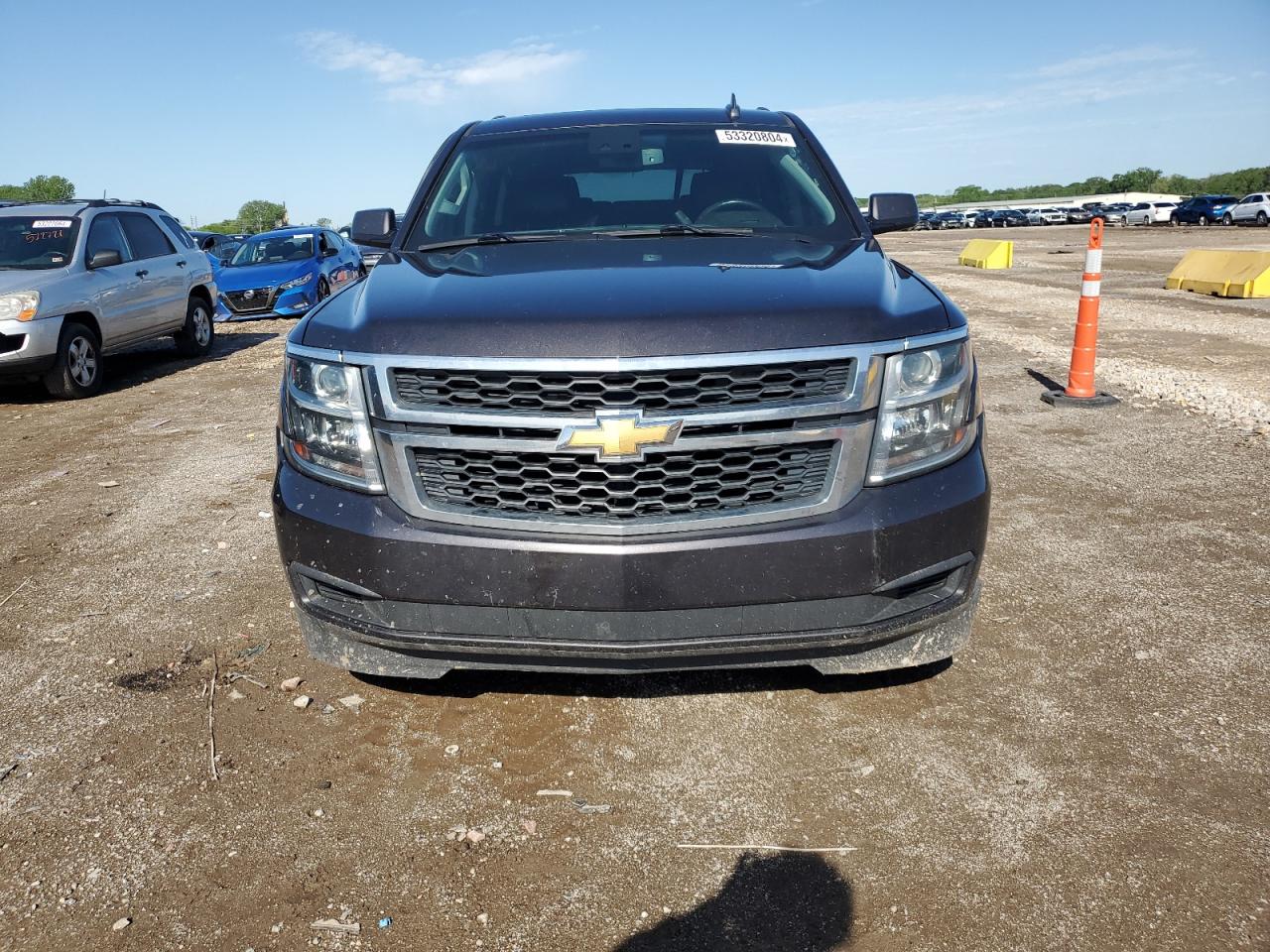 Photo 4 VIN: 1GNSKBKC9JR189001 - CHEVROLET TAHOE 