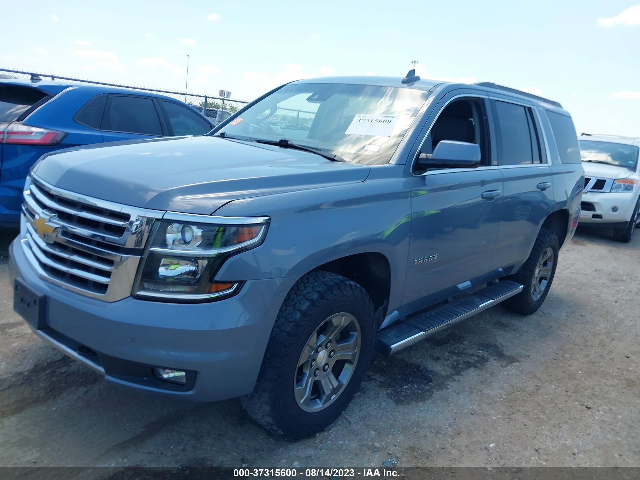 Photo 1 VIN: 1GNSKBKCXFR632389 - CHEVROLET TAHOE 