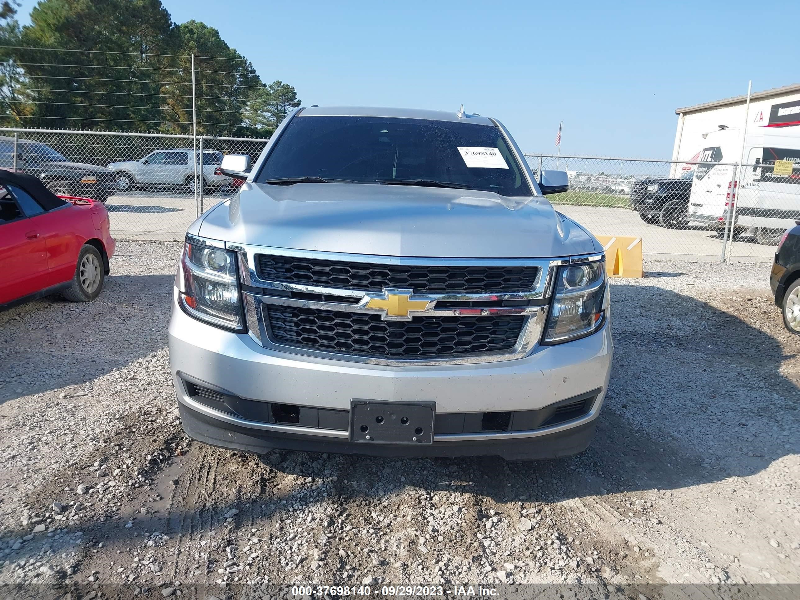 Photo 11 VIN: 1GNSKBKCXHR200906 - CHEVROLET TAHOE 