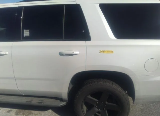 Photo 5 VIN: 1GNSKBKCXJR262442 - CHEVROLET TAHOE 