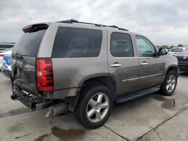 Photo 2 VIN: 1GNSKCE00BR132999 - CHEVROLET TAHOE 