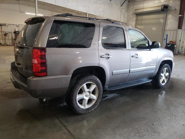 Photo 2 VIN: 1GNSKCE01BR306496 - CHEVROLET TAHOE K150 