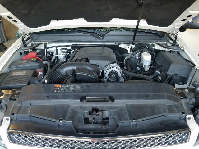 Photo 6 VIN: 1GNSKCE01DR160216 - CHEVROLET TAHOE K150 