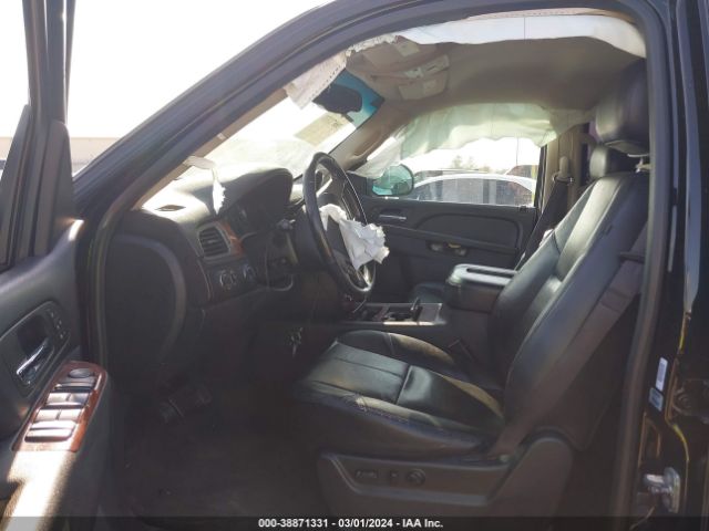 Photo 4 VIN: 1GNSKCE01DR287869 - CHEVROLET TAHOE 