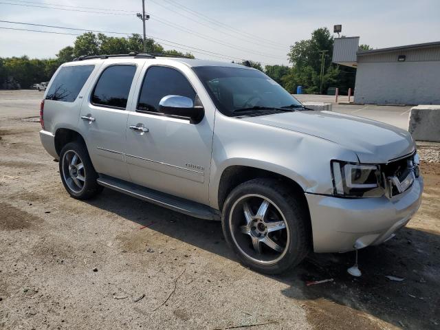 Photo 3 VIN: 1GNSKCE02BR195876 - CHEVROLET TAHOE K150 