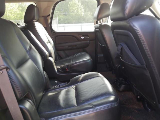 Photo 5 VIN: 1GNSKCE02BR398962 - CHEVROLET TAHOE K150 